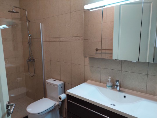 Royal Palm - Large ground floor apartment at secured resort near beach