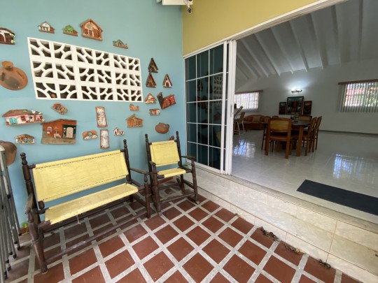 Kaya Garoeda - 3-bedroom home with separate apartment/office