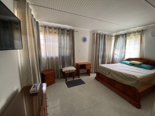 Kaya Garoeda - 3-bedroom home with separate apartment/office