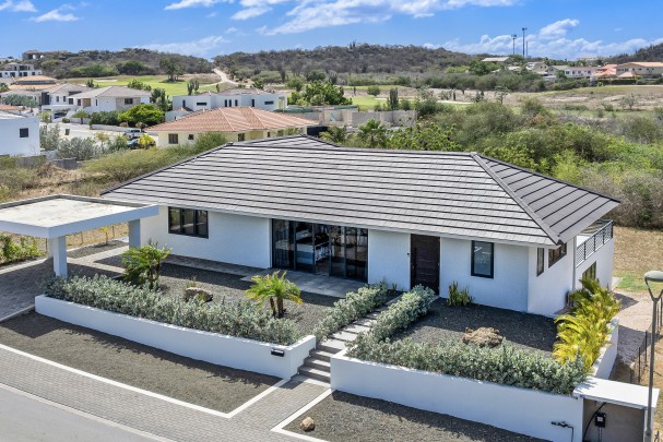 Luxe 4-Slaapkamer Villa met Golfzicht – Blue Bay Resort
