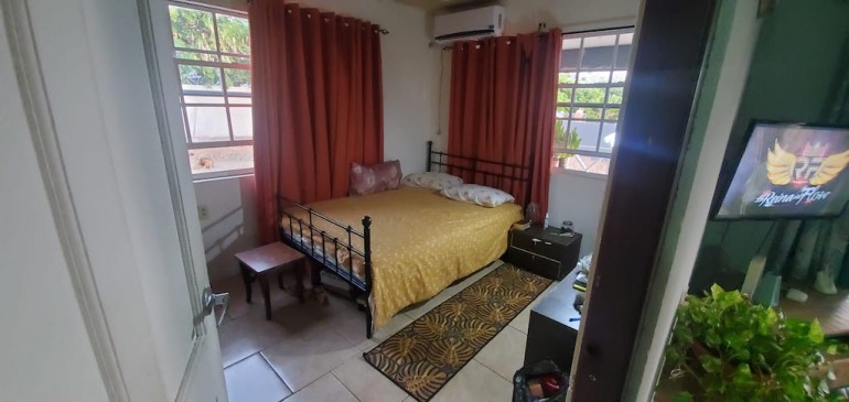 Mahuma - 3 bedroom home in a safe neighborhood 