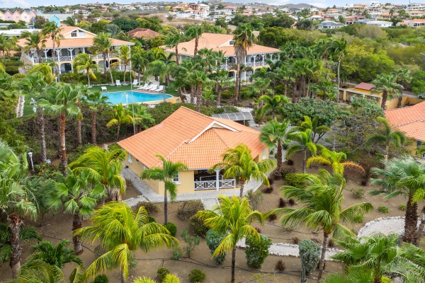 Luxe vrijstaande 3-slaapkamer woning te huur in Jan Thiel op resort