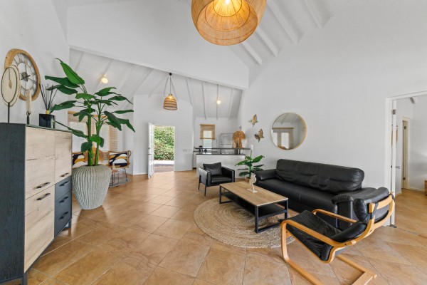 Luxe vrijstaande 3-slaapkamer woning te huur in Jan Thiel op resort