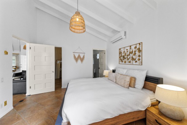 Luxury detached 3-bedroom home for rent in Jan Thiel on a resort