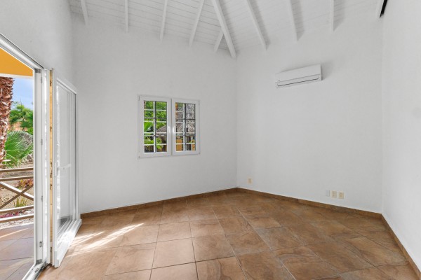 Spacious detached 3-bedroom home for rent in Jan Thiel on a resort
