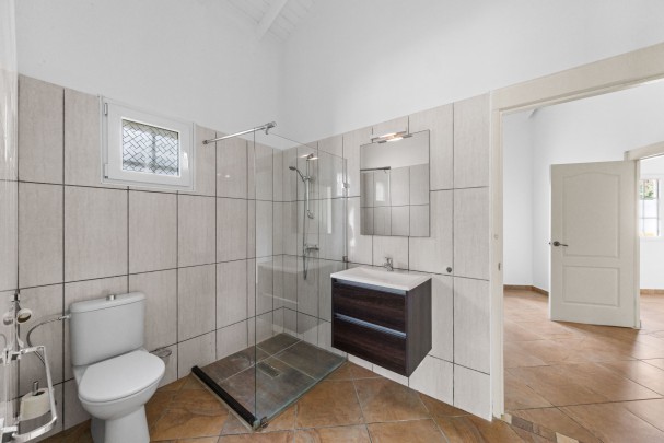 Ruime vrijstaande 3-slaapkamer woning te huur in Jan Thiel op resort