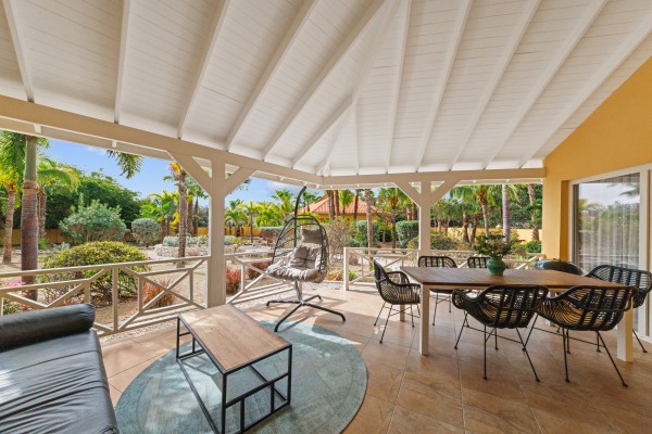 Luxe vrijstaande 3-slaapkamer woning te huur in Jan Thiel op resort