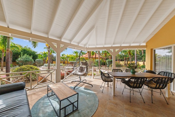 Luxury detached 3-bedroom home for rent in Jan Thiel on a resort