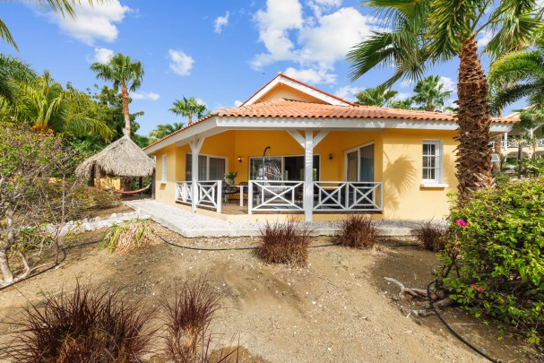 Luxury detached 3-bedroom home for rent in Jan Thiel on a resort