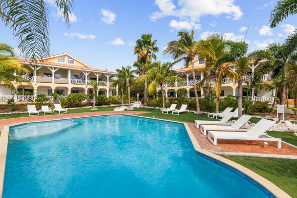 Luxury detached 3-bedroom home for rent in Jan Thiel on a resort