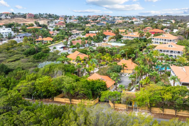 Luxury detached 3-bedroom home for rent in Jan Thiel on a resort