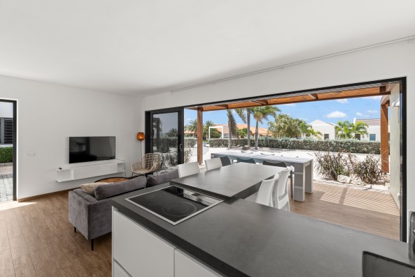 Blue Bay – Luxury Furnished Apartments with Sea View