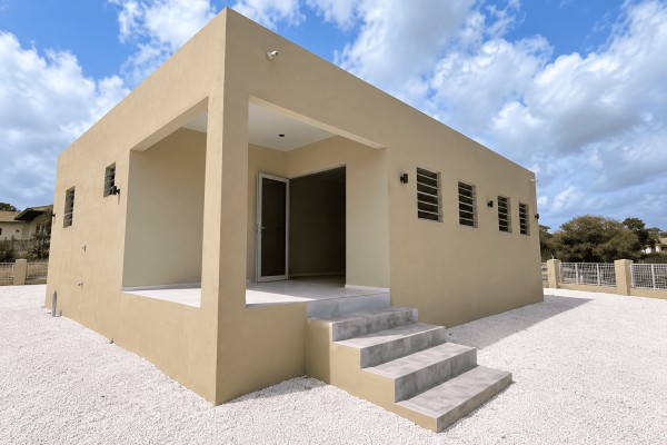 Santa Rosa - Modern New-Build 3-Bedroom House