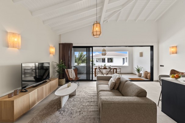 The Bank &ndash; Furnished 2-Bedroom Upper-Level Apartment
