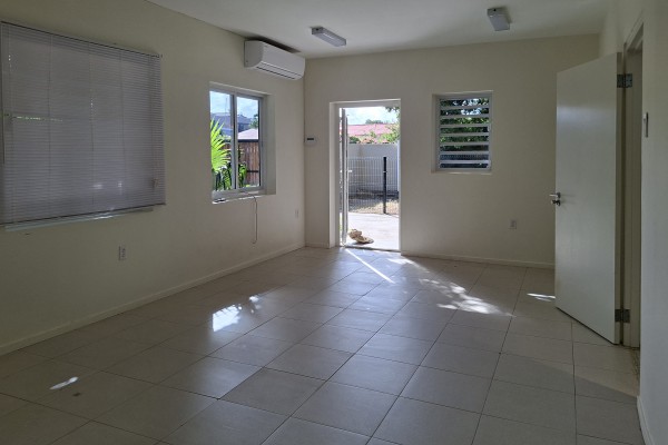 Cas Coraweg 131 – Spacious Lot with Great Potential in Prime Location