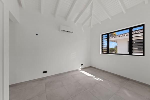 The Bank – Luxe ongemeubileerd 2-slaapkamer appartement te huur
