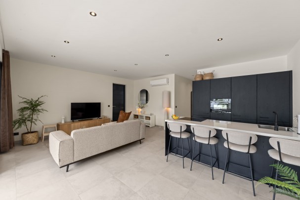 The Bank &ndash; Furnished 2-bedroom ground floor apartment