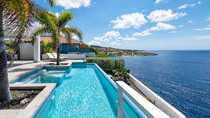 Blue Bay Resort - Beautiful villa with sea view and pool
