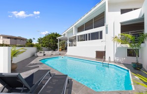 Carouselimage Curacao 3021