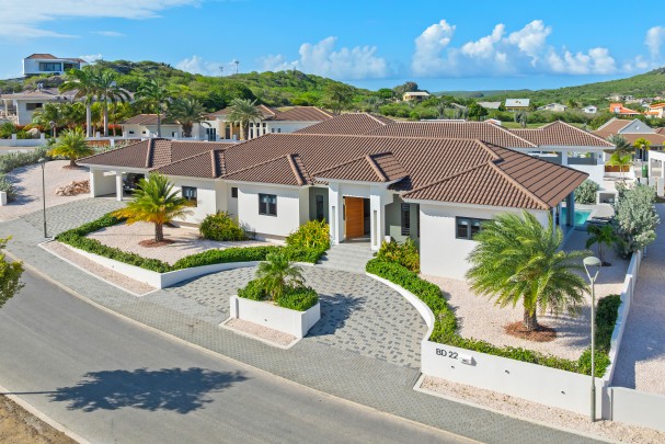 Blue Bay - Modern newly built family home for sale on resort with pool