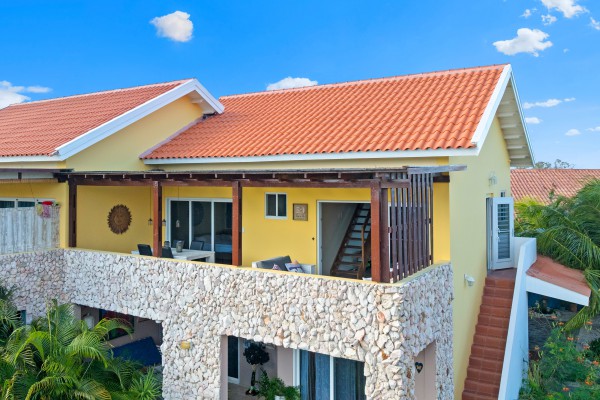 Apartment with Spacious Terrace in Vista Montaña