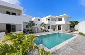 Carouselimage Curacao 2107