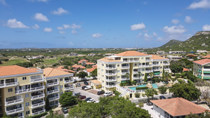 Stunning Ocean View Apartment in Triple Tree