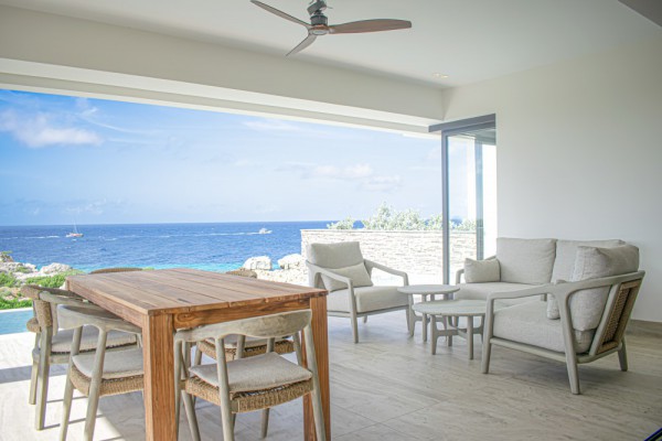 The Ridge - Beach apartments with pool and private beach in Caribbean