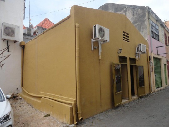 Unique property in Punda with expansion opportunities