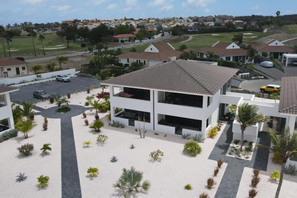 Carouselimage Curacao 2118