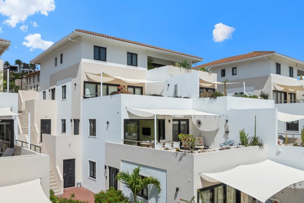 GREENVIEW &ndash;2 slaapkamer appartement met prachtig uitzicht