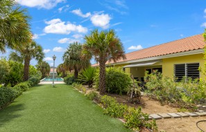 Carouselimage Curacao 3032