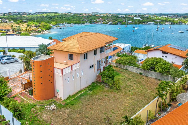 Majestic Hilltop Villa with Endless Ocean Views -  Brakkeput, Curaçao