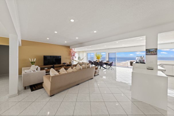 Blue Bay Resort - Caribbean Luxury Villa with 7 Bedrooms and Sea Views