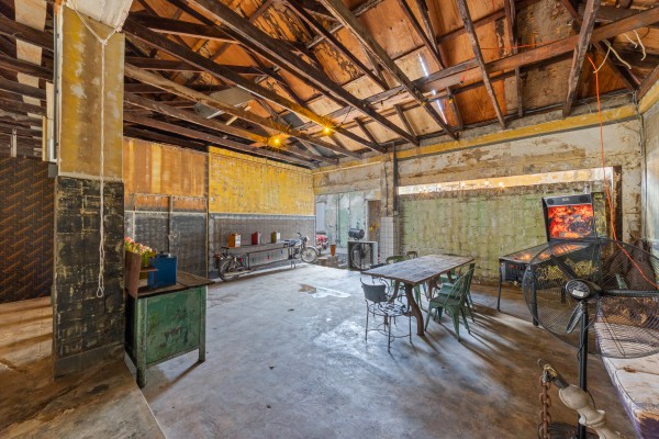 Unique monumental hospitality property in the heart of Otrobanda