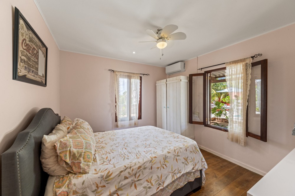 Renovated Tropical Home with Peace and Privacy in Jan Thiel photo 12