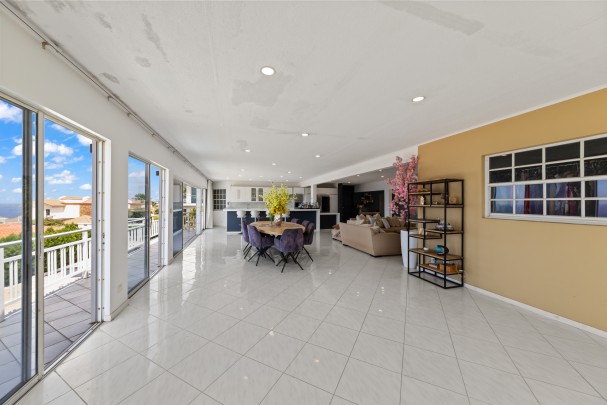 Blue Bay Resort - Caribbean Luxury Villa with 7 Bedrooms and Sea Views