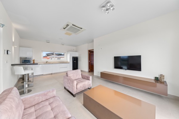 Jan Sofat luxe villa met 2 appartementen & panoramisch uitzicht