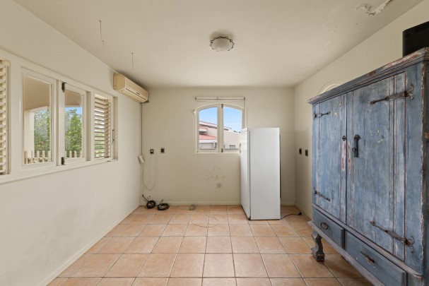 Stylish Jan Thiel Villa with Pool and Exceptional Investment Potential