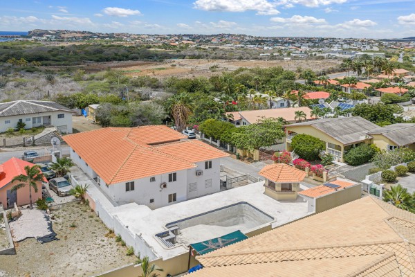 Cas Grandi – Ruime opknapwoning met appartement op rustige locatie