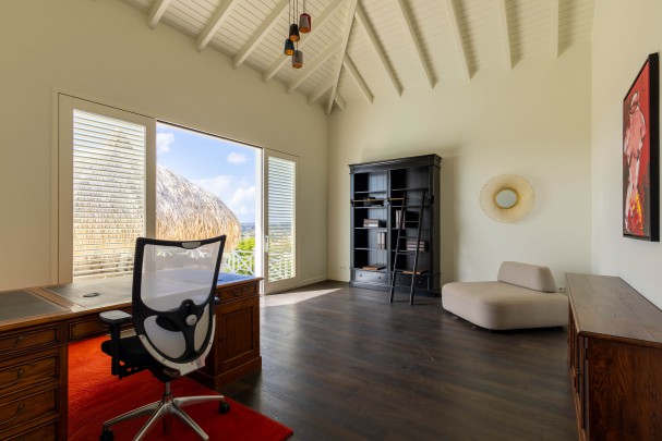 Blue Bay &ndash;  Exclusive Villa with Panoramic Sea & Golf Views