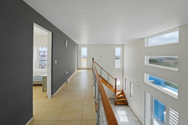 Ruim gezinshuis, 4 slaapkamers, privézwembad en zeezicht - Grote Berg