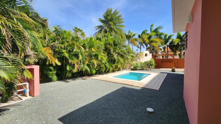Moderne gezinswoning met zwembad in Tiffany Residence Curaçao
