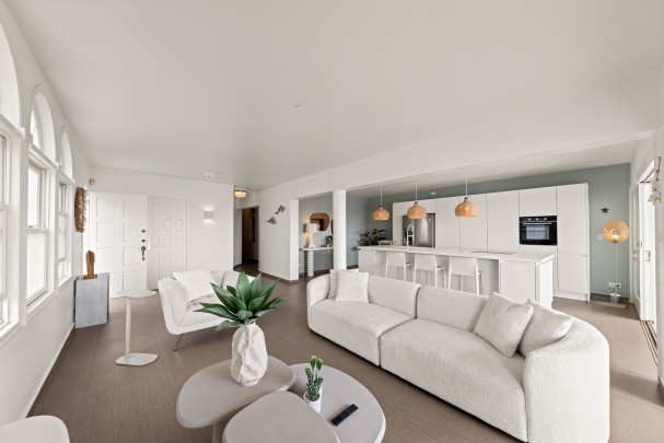 Ocean Resort &ndash; Ruim Luxe Gemeubileerd Appartement met Zeezicht