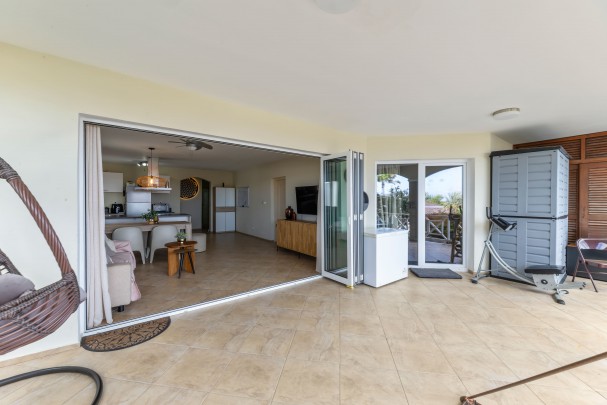 Blue Bay &ndash; Spacious Apartment with Sea View in Residence Le Bleu