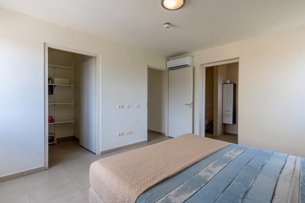Triple Tree 29 – Unique 2-bedroom corner apartment with ocean view