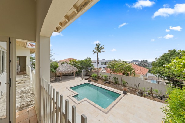 Stylish Jan Thiel Villa with Pool and Exceptional Investment Potential