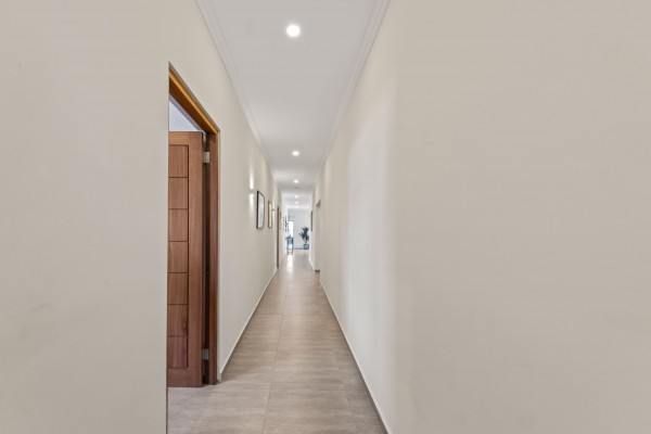 Blue Bay - Moderne nieuwbouw villa te huur op resort met zwembad