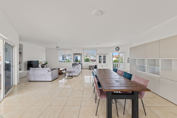 Seru Bottelier – Luxury Villa with Pool and Panoramic Salt Flats Views