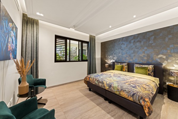 The Shore – Luxury Furnished Apartment with Direct Beach Access